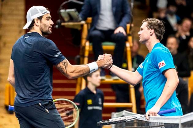 241016 Matteo Berrettini of Italy and Dominic Stricker of Switzerland competes in a men s singles tennis match during day 5 of the ATP 250 Nordic Open on October 16, 2024 in Stockholm Photo Sara Damne BILDBYRAN kod SD SD0014 tennis atp 250 nordic open day 5 bbeng  Copyright: SARAxDAMNE BB241016SD030
