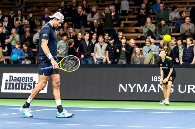 241016 Matteo Berrettini of Italy looks dejected after competing in a men s singles tennis match during day 5 of the ATP 250 Nordic Open on October 16, 2024 in Stockholm Photo Sara Damne BILDBYRAN kod SD SD0014 tennis atp 250 nordic open day 5 bbeng depp  Copyright: SARAxDAMNE BB241016SD034