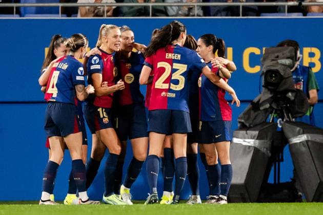 241016 Fridolina Rolfö and Caroline Graham Hansen of Barcelona celebrate the 1 0 goal during the Women s Champions League football match between Barcelona and Hammarby on October 16, 2024 in Barcelona Photo Johanna Säll BILDBYRAN kod JL JL0454 fotboll football soccer fotball uefa womens champions league barcelona hammarby dam bbeng jubel  Copyright: JOHANNAxSÄLL BB241016BB709