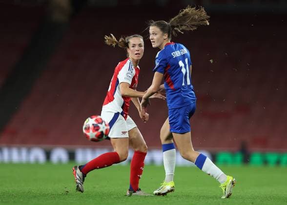 London, England, 16th October 2024. Lia Walti of Arsenal and Emma Stolen Godo of Valerenga challenge for the ball during the UEFA Womens Champions League match at the Emirates Stadium, London. Picture credit should read: Paul Terry Sportimage EDITORIAL USE ONLY. No use with unauthorised audio, video, data, fixture lists, club league logos or live services. Online in-match use limited to 120 images, no video emulation. No use in betting, games or single club league player publications. SPI-3383-0006