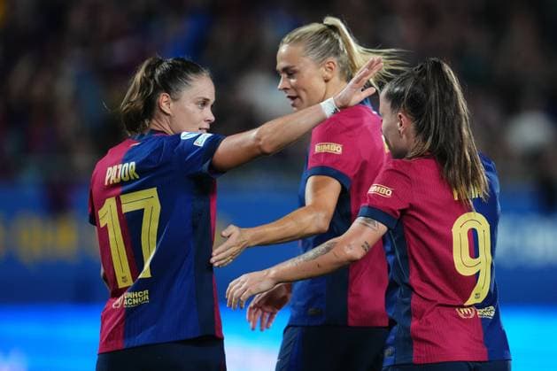 ESP: FC Barcelona, Barca v Hammarby. UEFA Women™s Champions League match. Claudia Pina of FC Barcelona celebrates after scoring goal with his teammates Fridolina Rolfo and Ewa Pajor during the UEFA Women™s Champions League match, Group D, date 2, between FC Barcelona and Hammarby played at Johan Cruyff Stadium on October 16, 2024 in Barcelona Spain. kpng Copyright: xBaguxBlancox xPRESSINPHOTOx PS_241016_BAR_HAM_012