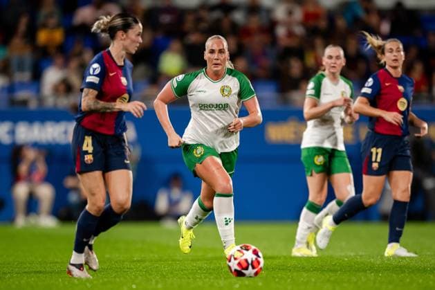 241016 Maria Leon of Barcelona and Cathinka Tandberg of Hammarby during the Women s Champions League football match between Barcelona and Hammarby on October 16, 2024 in Barcelona Photo Johanna Säll BILDBYRAN kod JL JL0454 fotboll football soccer fotball uefa womens champions league barcelona hammarby dam bbeng  Copyright: JOHANNAxSÄLL BB241016BB757