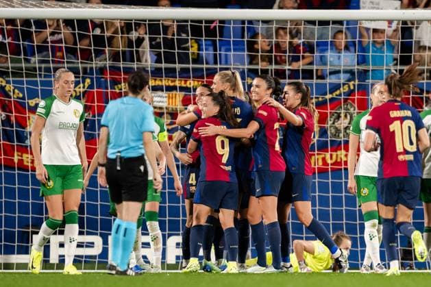 241016 Maria Leon , Fridolina Rolfö and Ingrid Engen of Barcelona celebrate the 4 0 goal during the Women s Champions League football match between Barcelona and Hammarby on October 16, 2024 in Barcelona Photo Johanna Säll BILDBYRAN kod JL JL0454 fotboll football soccer fotball uefa womens champions league barcelona hammarby dam bbeng jubel  Copyright: JOHANNAxSÄLL BB241016BB768