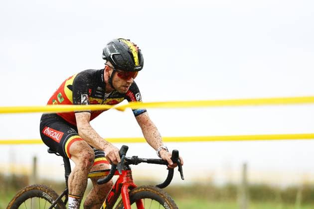 Belgian Eli Iserbyt pictured in action during the men s elite race of the Kermiscross cyclocross cycling event in Ardooie, Thursday 17 October 2024. DAVIDxPINTENS  x102795560x