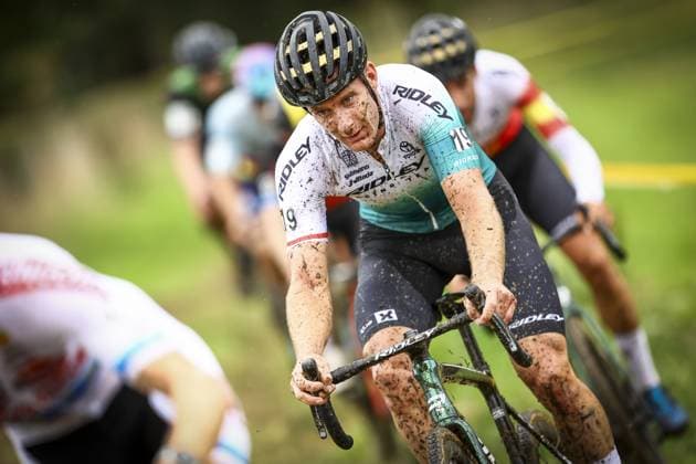 Belgian Daan Soete pictured in action during the men s elite race of the Kermiscross cyclocross cycling event in Ardooie, Thursday 17 October 2024. DAVIDxPINTENS  x102798382x