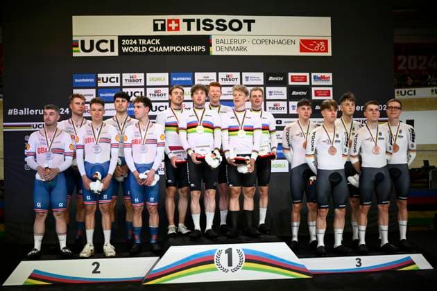 Sport Bilder des Tages DK: 20241017 Ballerup, Danmark. UCI VM i Banecykling, dag 2. M¾nd Team pursuit. Danmark vinder guld, Storbritanien, s¿lv og Tyskland bronze UK: 20241017 Ballerup, Denmark. UCI 2024 Track World Championships, day 2. Team pursuit for men. Denmark win gold, Great Britain silver, Germany bronze 