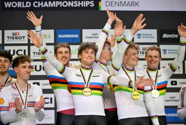 DK: 20241017 Ballerup, Danmark. UCI VM i Banecykling, dag 2. M¾nd Team pursuit. Danmark vinder guld, Storbritanien, s¿lv og Tyskland bronze UK: 20241017 Ballerup, Denmark. UCI 2024 Track World Championships, day 2. Team pursuit for men. Denmark win gold, Great Britain silver, Germany bronze 