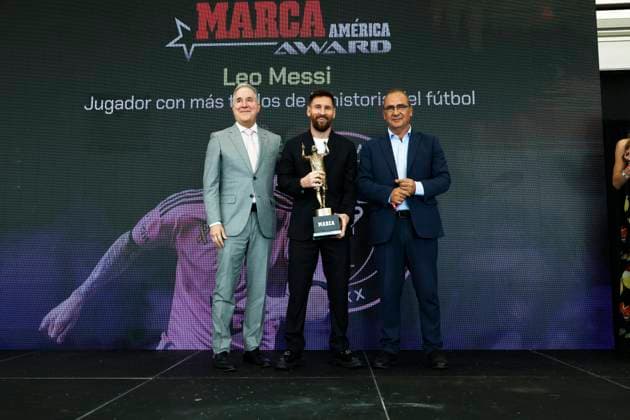 Lionel Messi Receives the MARCA America Award, Fort Lauderdale, Florida, USA - 17 Oct 2024 Cordon Press  FOTOxCHEMAxREY REPORTAJE