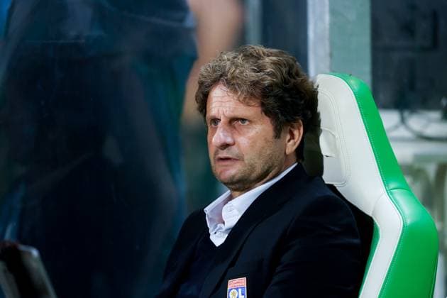 Wolfsburg, Germany, October 17th 2024: Head coach Joe Pepe Montemurro (Olympique Lyonnais) during the UEFA Womens Champions League Group stage football match between VfL Wolfsburg and Olympique Lyonnais at AOK Stadion in Wolfsburg, Germany. (Daniela Porcelli SPP) Copyright: xDanielaxPorcellix xSPPx spp-en-DaPoSp-20241017-_DP14839