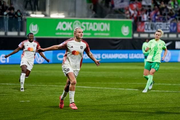 Wolfsburg, Germany, October 17th 2024: Lindsey Horan (26 Olympique Lyonnais) celebrates after scoring her teams second goal during the UEFA Womens Champions League Group stage football match between VfL Wolfsburg and Olympique Lyonnais at AOK Stadion in Wolfsburg, Germany. (Daniela Porcelli SPP) Copyright: xDanielaxPorcellix xSPPx spp-en-DaPoSp-20241017-_DP23621