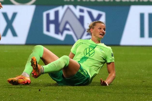 VfL vs Olympique Lyon, CL Women Wolfsburg, 17 10 2024, FOOTBALL VfL Wolfsburg vs Olympique Lyon, group round Champions League Women, season 2024 25 Alexandra Popp VfL Wolfsburg Wolfsburg