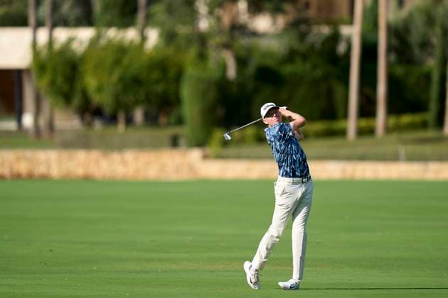 Estrella Damm N.A. Andalucia Masters 2024 SAN ROQUE, SPAIN - OCTOBER 17: Alexander Knappe of Germany plays his second shot on the 14th hole on day one of the Estrella Damm N.A. Andalucia Masters 2024 at Real Club de Golf Sotogrande on October 17, 2024 in San Roque, Spain. San Roque, Spain Spain  Copyright: xJosexManuelxAlvarezxReyx originalFilename:alvarezrey-notitle241017_npfs4.jpg