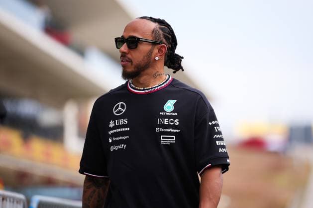 HAMILTON Lewis (gbr), Mercedes AMG F1 Team W15, portrait during the Formula 1 Pirelli United States Grand Prix 2024, 19th round of the 2024 Formula One World Championship, WM, Weltmeisterschaft from October 18 to 20, 2024 on the Circuit of the Americas, in Austin, United States of America - F1 - US GRAND PRIX 2024 DPPI Panoramic  241017R19_USA_DP_EA012257