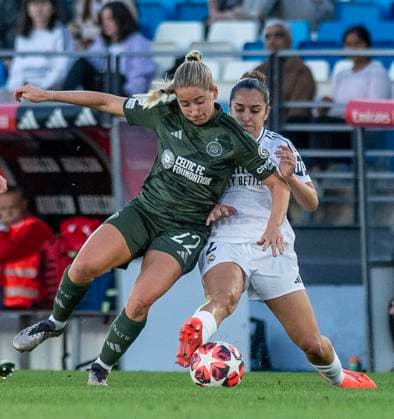 October 17, 2024, Valdebebas, Madrid, Spain: Celtic s LUCY ASHWORTH-CLIFFORD, 22, left and Real Madrid sOIHANE HERNANDEZ, 2 in action during the Real Madrid vs Celtic UEFA Women s Champions League, Group B, at Alfredo Di Stefano stadium. Valdebebas Spain - ZUMAc312 20241017_spo_c312_010 Copyright: xOscarxManuelxSanchezx