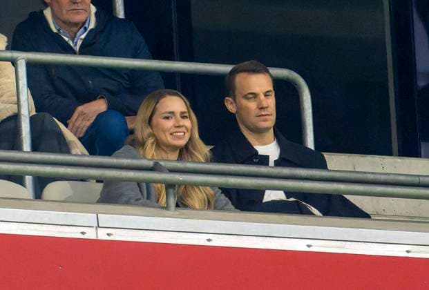 14 10 2024, Football UEFA Nations League 2024 25, Group 3, Matchday 4, Germany Netherlands, at the Allianz Arena in Munich Anika Neuer and goalkeeper Manuel Neuer both Germany