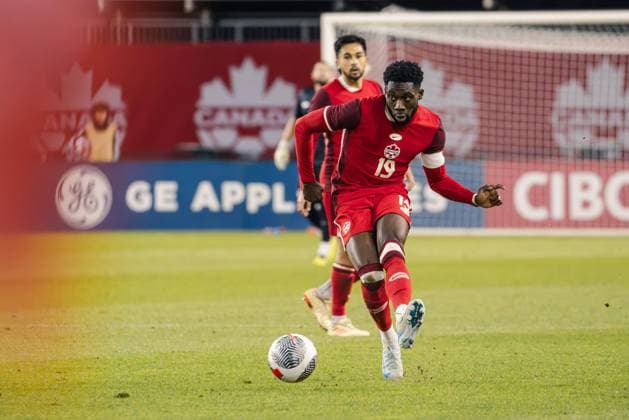 Toronto, Canada, October 15th 2024 Alphonso Davies (19 Canada) passes the ball during the International Friendly, Länderspiel, Nationalmannschaft game between Canada and Panama at BMO Field in Toronto, Canada (Curtis Wong SPP) Copyright: xCurtisxWongx xSPPx spp-en-CuWoSp-International Friendly - Canada v Panama -11