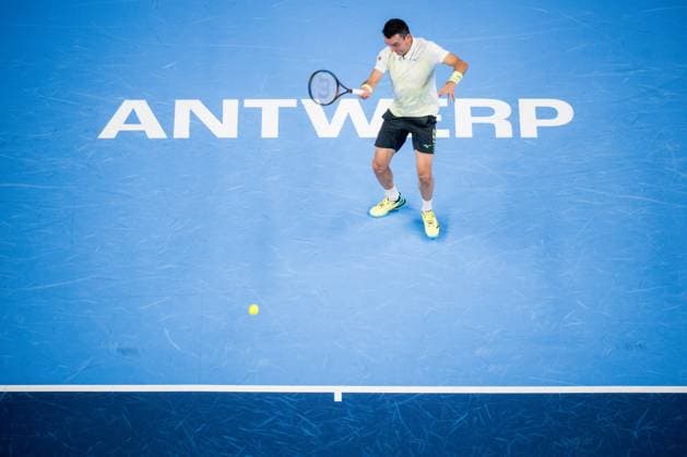 Canadian Felix Auger-Aliassime pictured in action during a tennis match in the quarter finals of the singles competition at the ATP, Tennis Herren European Open Tennis tournament in Antwerp, Friday 18 October 2024. JASPERxJACOBS  x102869886x