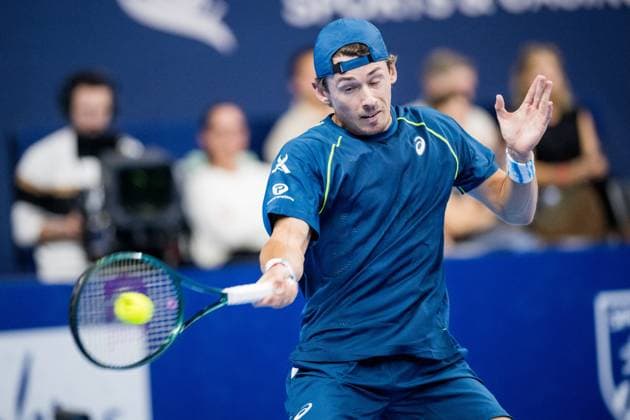 Australia s Alex De Minaur pictured in action during a tennis match in the quarter finals of the singles competition at the ATP, Tennis Herren European Open Tennis tournament in Antwerp, Friday 18 October 2024. JASPERxJACOBS  x102879205x