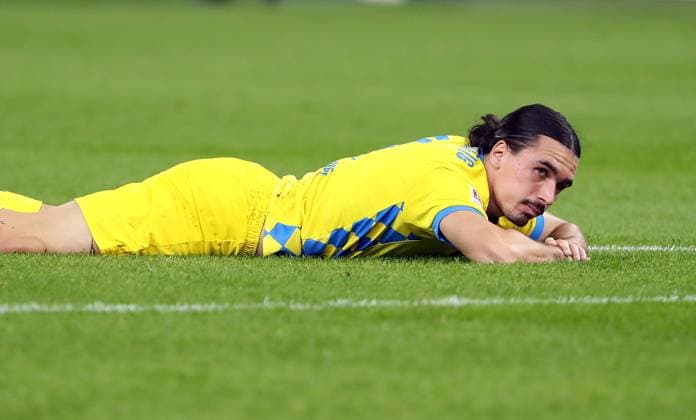 Rayan Philippe disappointed after missed goal chance Disappointment Sport Football Soccer DFL 2 Bundesliga Men 9 Matchday Season 2024 2025 18 10 2024 Hertha BSC Berlin vs Eintracht Braunschweig BTSV DFL regulations prohibit any use of photographs as image sequences and or quasi video