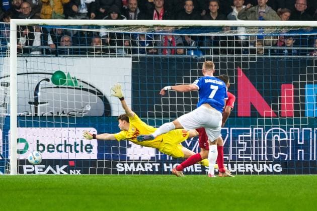 Isac Lidberg SV Darmstadt 98, 07 scores the goal for 3 1, GER, SV Darmstadt 98 vs 1 FC Koeln, Football, 2 Bundesliga, Matchday 9, Season 2024 2025, 18 10 2024 DFL REGULATIONS PROHIBIT ANY USE OF PHOTOGRAPHS as IMAGE SEQUENCES and or QUASI VIDEO GER, SV Darmstadt 98 vs 1 FC Koeln, Football, 2 Bundesliga, Matchday 9, Season 2024 2025, 18 10 2024 Darmsatdt Copyright: xEibner-Pressefoto FlorianxWieganx EP_FWD