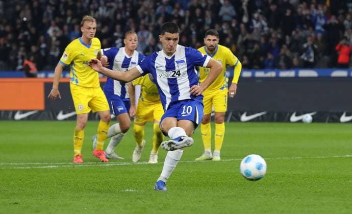 Ibrahim Maza shoots penalty kick against goalkeeper Marko Johansson for 2 1 Sport Football Soccer DFL 2 Bundesliga Men 9 Matchday Season 2024 2025 18 10 2024 Hertha BSC Berlin vs Eintracht Braunschweig BTSV DFL regulations prohibit any use of photographs as image sequences and or quasi video