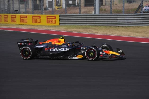 18 10 2024, Circuit of The Americas, Austin, FORMULA 1 PIRELLI UNITED STATES GRAND PRIX 2024 ,in picture Sergio Perez MEX , Oracle Red Bull Racing Photo by Hasan Bratic DeFodi Images not used in POL SRB CRO FRA GBR NED ITA USA Defodi 506 20241018 hbr 0954 Defodi-506 not used in POL SRB CRO FRA GBR NED ITA USA Steuer-Nr.: 30 807 6032 6;