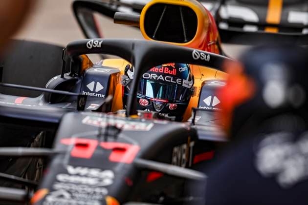 11 PEREZ Sergio (mex), Red Bull Racing RB20, action during the Formula 1 Pirelli United States Grand Prix 2024, 19th round of the 2024 Formula One World Championship, WM, Weltmeisterschaft from October 18 to 20, 2024 on the Circuit of the Americas, in Austin, United States of America - F1 - US GRAND PRIX 2024 DPPI Panoramic  241018_R19_USA_DP_EA014477