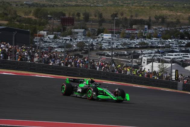18 10 2024, Circuit of The Americas, Austin, FORMULA 1 PIRELLI UNITED STATES GRAND PRIX 2024 ,in picture Zhou Guanyu CHN , Stake F1 Team Kick Sauber Photo by Hasan Bratic DeFodi Images not used in POL SRB CRO FRA GBR NED ITA USA Defodi 506 20241018 hbr 1485 Defodi-506 not used in POL SRB CRO FRA GBR NED ITA USA Steuer-Nr.: 30 807 6032 6;