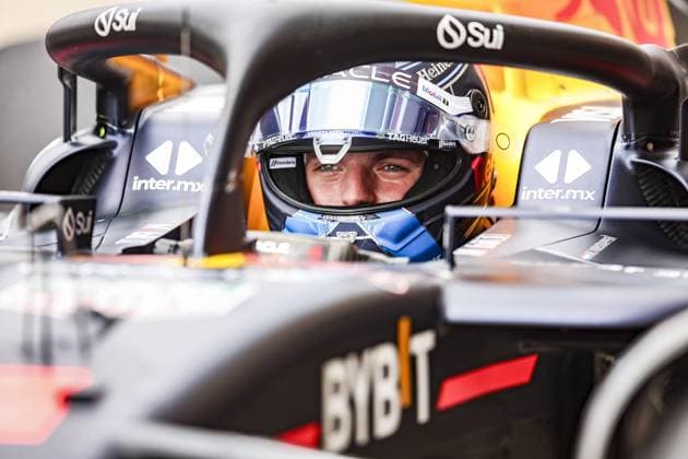 VERSTAPPEN Max (ned), Red Bull Racing RB20, portrait during the Formula 1 Pirelli United States Grand Prix 2024, 19th round of the 2024 Formula One World Championship, WM, Weltmeisterschaft from October 18 to 20, 2024 on the Circuit of the Americas, in Austin, United States of America - F1 - US GRAND PRIX 2024 DPPI Panoramic  241018_R19_USA_DP_EA014422