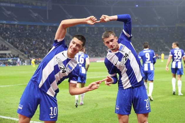 18 10 2024, xtgx, Soccer 2 Bundesliga, Hertha BSC Berlin Eintracht Braunschweig emspor, v l jubilation after the 2 1 by Ibrahim Maza Hertha, 10 DFL DFB REGULATIONS PROHIBIT ANY USE OF PHOTOGRAPHS as IMAGE SEQUENCES and or QUASI VIDEO Berlin