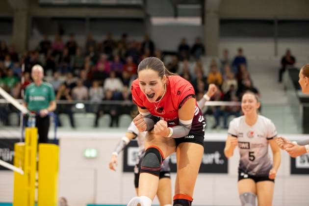 1 Volleyball Bundesliga Women Schwarz Weiss Erfurt vs USC Münster Erfurt 18 10 2024 Mia Anna Stauß 11 Schwarz Weiss Erfurt 1 Volleyball Bundesliga Women Schwarz Weiss Erfurt vs USC Münster Riethsporthalle Erfurt 18 10 2024 Copyright: xBEAUTIFULxSPORTS Duehringx