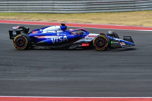 AUSTIN, TX - OCTOBER 18: Visa Cash App RB Formula One Team driver Liam Lawson (30) of New Zealand makes his way through turn 1 during the Sprint qualifying session of the Formula 1 Pirelli United States Grand Prix on October 18, 2024, at Circuit of The Americas in Austin, Texas. (Photo by Ken Murray Icon Sportswire) AUTO: OCT 18 F1 Pirelli United States Grand Prix EDITORIAL USE ONLY Icon241018012