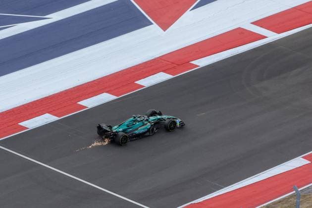 AUSTIN, TX - OCTOBER 18: Sparks fly from the back of Aston Martin Aramco F1 Team driver Lance Stroll (18) of Canada car in turn 18 during the Sprint qualifying session of the Formula 1 Pirelli United States Grand Prix on October 18, 2024, at Circuit of The Americas in Austin, Texas.(Photo by David Buono Icon Sportswire) AUTO: OCT 18 F1 Pirelli United States Grand Prix EDITORIAL USE ONLY Icon2410180171