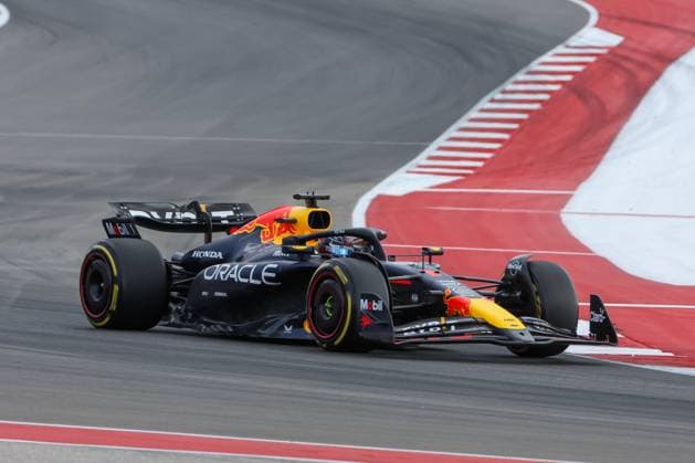 AUSTIN, TX - OCTOBER 18: Oracle Red Bull Racing driver Max Verstappen (1) of the Netherlands enters turn 19 during the Sprint qualifying session of the Formula 1 Pirelli United States Grand Prix on October 18, 2024, at Circuit of The Americas in Austin, Texas.(Photo by David Buono Icon Sportswire) AUTO: OCT 18 F1 Pirelli United States Grand Prix EDITORIAL USE ONLY Icon2410180401