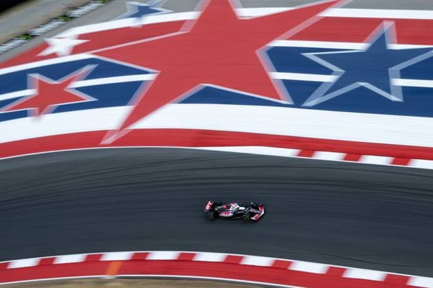 Kevin Magnussen MoneyGram Haas F1 Team, Denmark, 20 in Haas VF 24, in front of Stars and Stripes, USA, Formula 1 World Championship, Pirelli Grand Prix of the United States of America, Circuit of the Americas Austin, Sprint Qualifying, 18 10 2024 USA, Formula 1 World Championship, Pirelli Grand Prix of the United States of America, Circuit of the Americas Austin, Sprint Qualifying, 18 10 2024 Austin Copyright: xEibner-Pressefoto Memmlerx EP_MMR