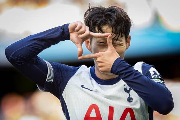 Tottenham Hotspur v West Ham United Premier League 19 10 2024. GOAL 4-1 Tottenham Hotspur forward Son Heung-Min (7) scores and celebrates during the Premier League match between Tottenham Hotspur and West Ham United at Tottenham Hotspur Stadium, London, United Kingdom on 19 October 2024. Editorial use only DataCo restrictions apply See www.football-dataco.com , Copyright: xIanxStephenx PSI-20623-0043