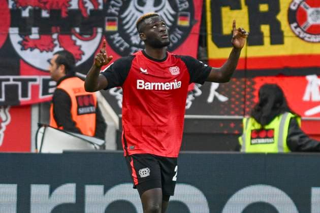 Victor Boniface Leverkusen 22 cheers after the goal to 2 1 19 10 2024 Soccer Bayer 04 Leverkusen vs Eintracht Frankfurt, BayArena, Leverkusen, DFB DFL REGULATIONS PROHIBIT ANY USE OF PHOTOGRAPHS AS IMAGE SEQUENCES AND OR QUASI VIDEO NRW Germany Copyright: xpepphotox xHorstxMauelshagenx pep00321, pep_20241019_hm_1491