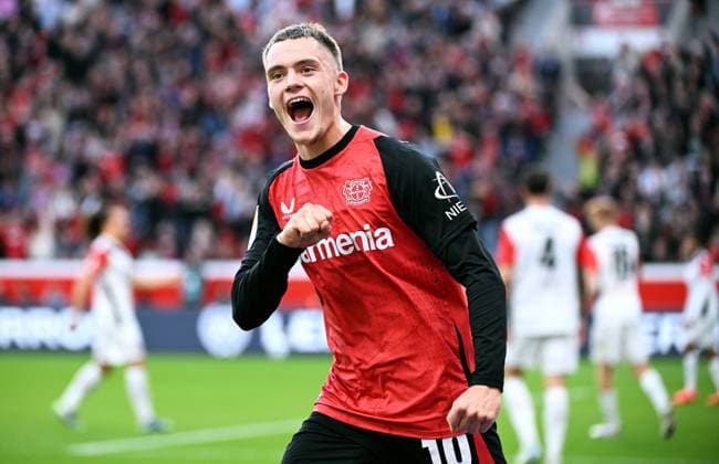 Football, Bundesliga, Germany, Men, Season 2024 2025, Matchday 7, BayArena Leverkusen Bayer Leverkusen Eintracht Frankfurt Florian Wirtz LEV cheers after Victor Boniface LEV scores to make it 2 1 Cheers, joy, action