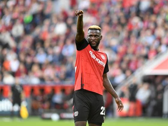 Victor Boniface Bayer 04 Leverkusen gestures, gestures during the Bundesliga 1 match between Bayer 04 Leverkusen and Eintracht Frankfurt, BayArena on October 19, 2024 in Leverkusen, Germany Photo by Ralf Treese DeFodi Images Victor Boniface Bayer 04 Leverkusen gestures during the Bundesliga match between Bayer 04 Leverkusen and Eintracht Frankfurt at BayArena on October 19, 2024 in Leverkusen, Germany Photo by Ralf Treese DeFodi Images DFL regulations prohibit any use of photographs as image sequences and or quasi video not used in POL SRB CRO FRA GBR NED ITA USA Defodi 521 LEVFRA20241019 049 Defodi-521 not used in POL SRB CRO FRA GBR NED ITA USA DFL regulations prohibit any use of photographs as image sequences and or quasi-video.