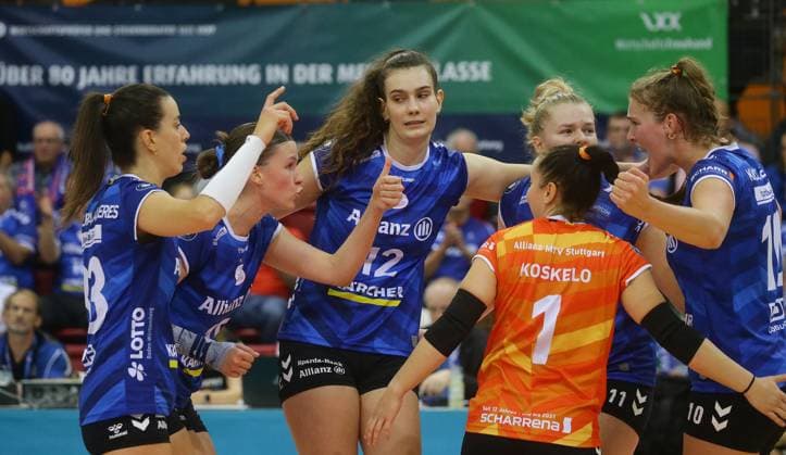 Stuttgart , Volleyball Bundesliga Women, Allianz MTV Stuttgart vs SSC Palmberg Schwerin , Cheering Stuttgart , from left Maria Segura Palleres Charlotte Krenicky