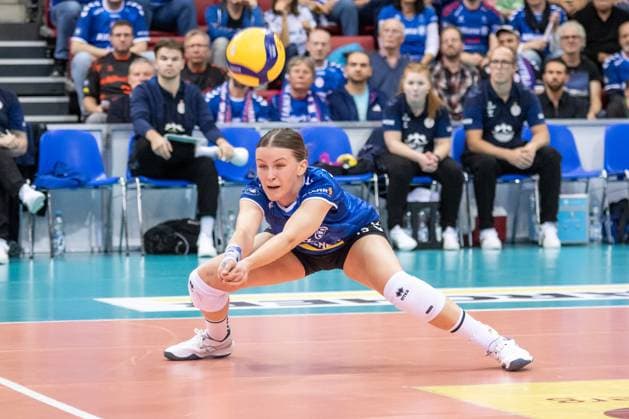 Charlotte Krenicky Allianz MTV Stuttgart, 15 ball reception GER, Allianz MTV Stuttgart vs SSC Palmberg Schwerin Volleyball Bundesliga, VBL, 2024 2025 season, 19 10 2024 GER, Allianz MTV Stuttgart vs SSC Palmberg Schwerin Volleyball Bundesliga, VBL, 2024 2025 season, 19 10 2024 Stuttgart Copyright: xSandyxDinkelackerx EP_SDR