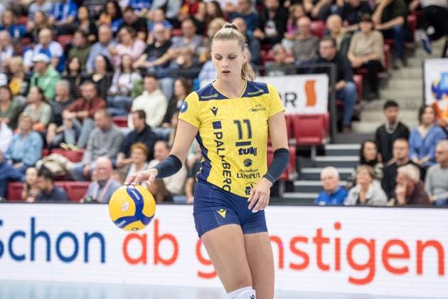 Annegret Hoelzig SSC Palmberg Schwerin, 11 GER, Allianz MTV Stuttgart vs SSC Palmberg Schwerin Volleyball Bundesliga, VBL, 2024 2025 season, 19 10 2024 GER, Allianz MTV Stuttgart vs SSC Palmberg Schwerin Volleyball Bundesliga, VBL, 2024 2025 season, 19 10 2024 Stuttgart Copyright: xSandyxDinkelackerx EP_SDR