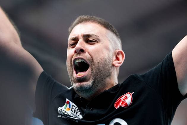 19 10 2024, Volleyball, Women, Volleyball Bundesliga, Season 2024 2025, SC Potsdam VfB Suhl LOTTO Thüringen In the picture from l Coach Riccardo Boieri SC Potsdam Potsdam MBS Arena Potsdam Brandenburg Germany