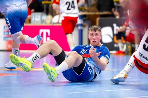 Ole Hagedorn Nr 10, VfL Luebeck Schwartau is dejected depressed disappointed VfL Luebeck Schwartau vs HBW Balingen Weilstetten, Handball, 2 Bundesliga, 19 10 24 Luebeck Schleswig Holstein Germany Copyright: xAgentur54Gradx xFelixxKoenigx