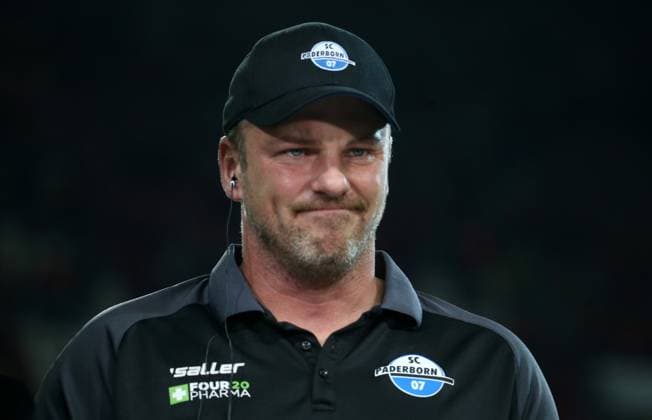 Lukas Kwasniok Coach Sc Paderborn 19 10 2024, Football, 2 Bundesliga, FC Kaiserslautern SC Paderborn 07, 9 Matchday, Season 2024 25, Fritz Walter Stadion, Kaiserslautern, Germany, zmdz, DFB DFL regulations prohibit any use of photographs as image sequences and or quasi video FC Kaiserslautern SC Paderborn 07
