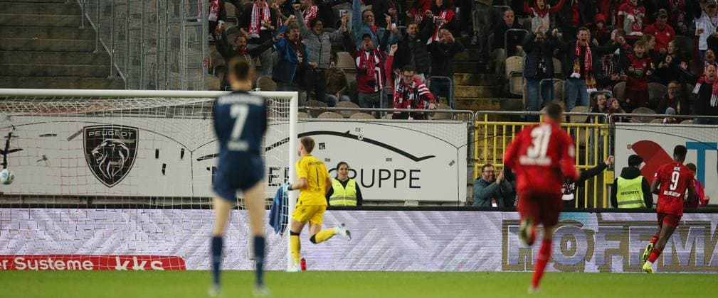 1 0 FCK by Ragnar Ache 9, FC Kaiserslautern 19 10 2024, Football, 2 Bundesliga, FC Kaiserslautern SC Paderborn 07, 9 Matchday, Season 2024 25, Fritz Walter Stadion, Kaiserslautern, Germany, zmdz, DFB DFL regulations prohibit any use of photographs as image sequences and or quasi video FC Kaiserslautern SC Paderborn 07