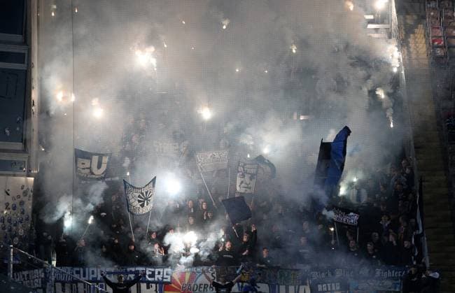 Paderborn Ultras ignite pyrotechnics at 2nd half 19 10 2024, Football, 2 Bundesliga, FC Kaiserslautern SC Paderborn 07, Matchday 9, Season 2024 25, Fritz Walter Stadion, Kaiserslautern, Germany, zmdz, DFB DFL regulations prohibit any use of photographs as image sequences and or quasi video FC Kaiserslautern SC Paderborn 07