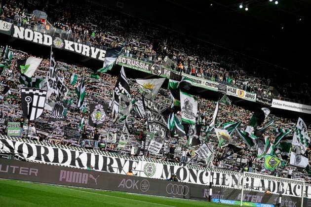 Feature, Fankurve MG im Borussia Park, Nordkurve, Fussball 1 Bundesliga, 7 Spieltag, Borussia Moenchengladbach MG 1 FC Heidenheim HDH 3 2 am 19 10 2024 in Moenchengladbach Germany DFL regulations prohibit any use of photographs as image sequences and or quasi video Â