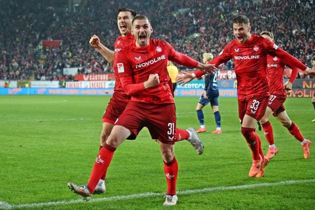 19 10 2024, xmohx, Fußball 2 Bundesliga, 1 FC Kaiserslautern SC Paderborn 07 emspor, v l Luca Sirch Kaiserslautern celebrates the 2 0 DFL DFB REGULATIONS PROHIBIT ANY USE OF PHOTOGRAPHS as IMAGE SEQUENCES and or QUASI VIDEO Kaiserslautern