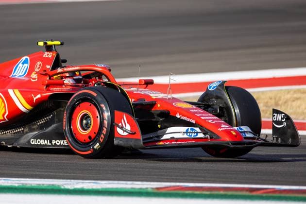 AUSTIN, TX - OCTOBER 19: Carlos Sainz (55) of Spain and team Scuderia Ferrari during qualifying for the Formula 1 Pirelli United States Grand Prix on October 19, 2024 at the Circuit of The Americas in Austin, TX. (Photo by Bob Kupbens Icon Sportswire) AUTO: OCT 19 F1 Pirelli United States Grand Prix EDITORIAL USE ONLY Icon2410193181